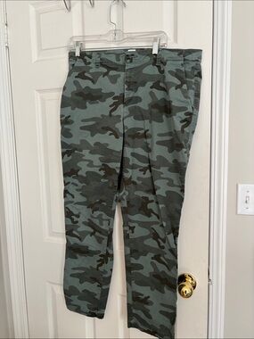 GAP Green Camo Pants